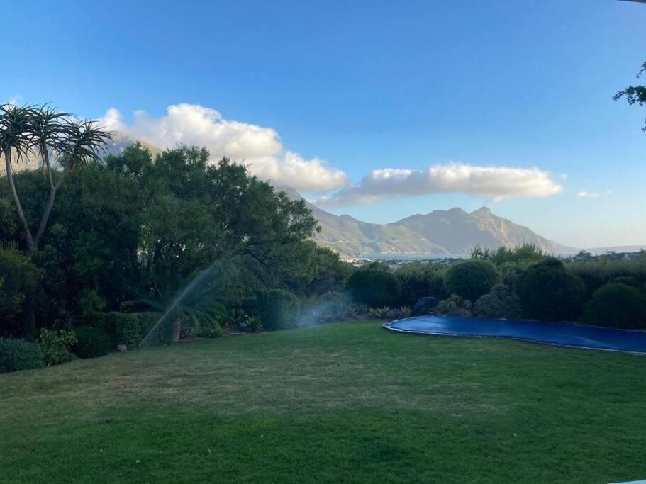 Nature Estate Family With Pool And Sea View